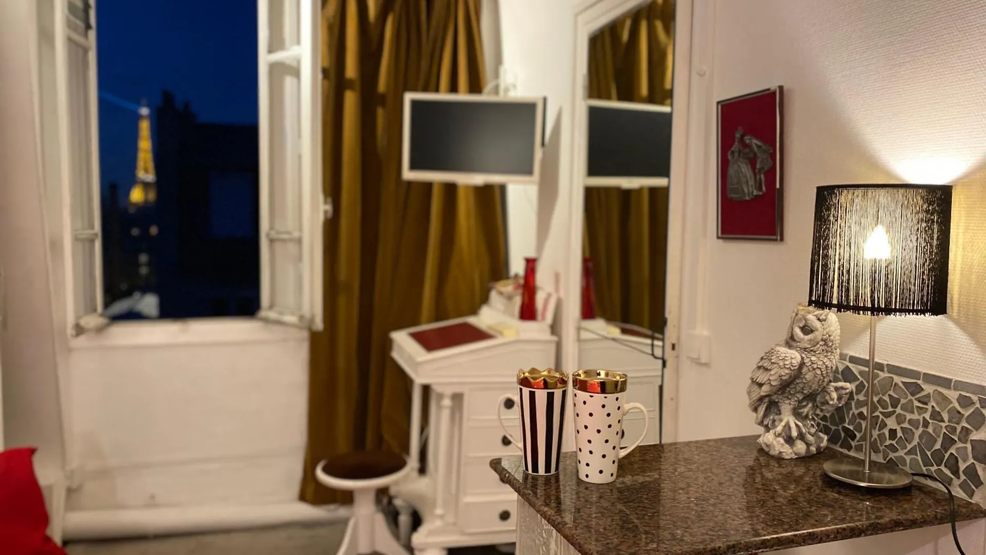 Studio Chic Paris Tour Eiffel Near Eiffel Tower 7Th Floor Apartment